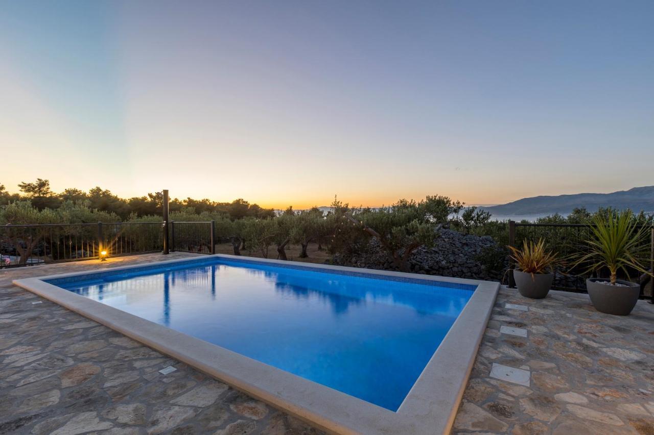 Island Getaway - Heritage House Mirce المظهر الخارجي الصورة