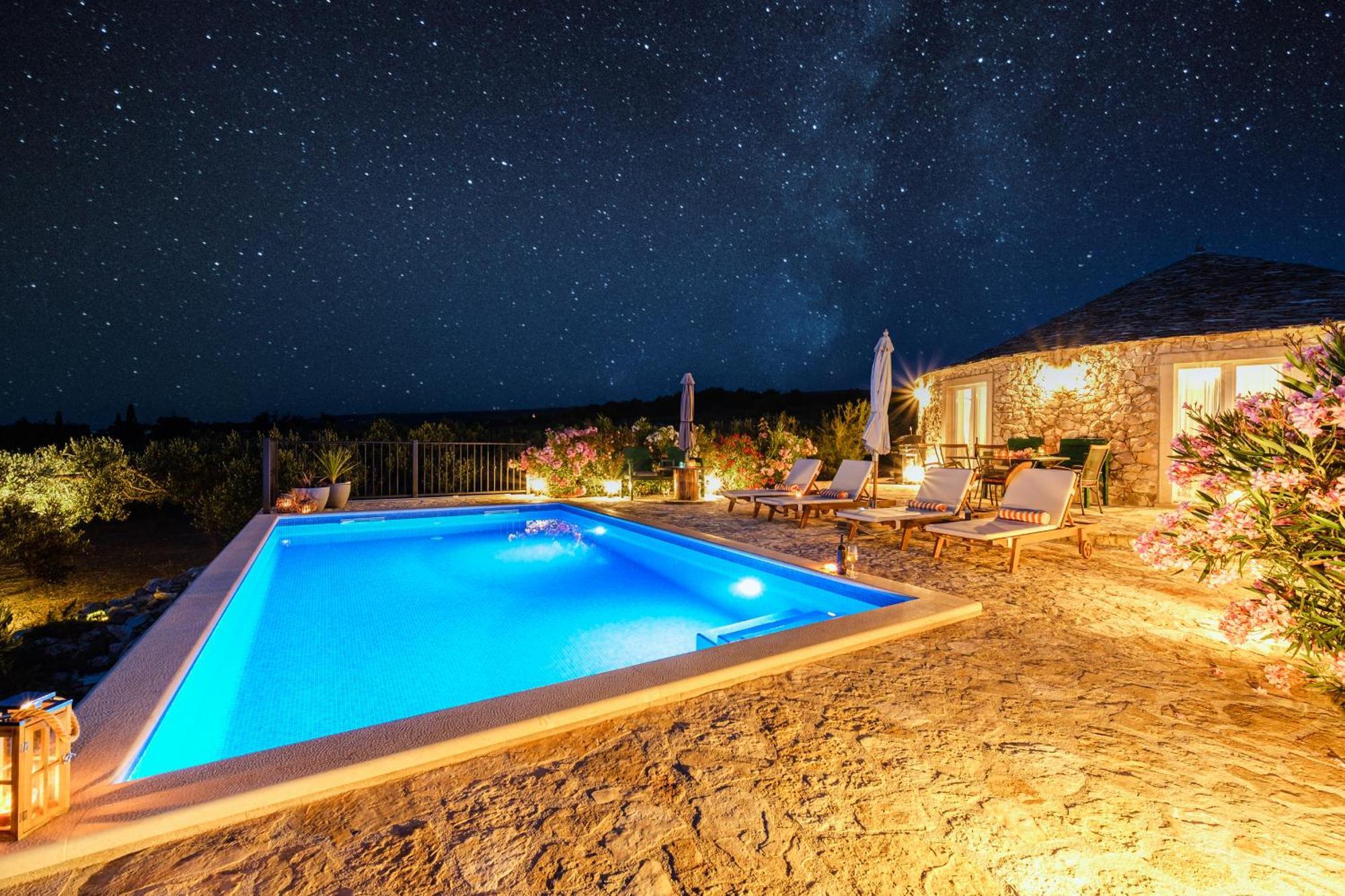 Island Getaway - Heritage House Mirce المظهر الخارجي الصورة